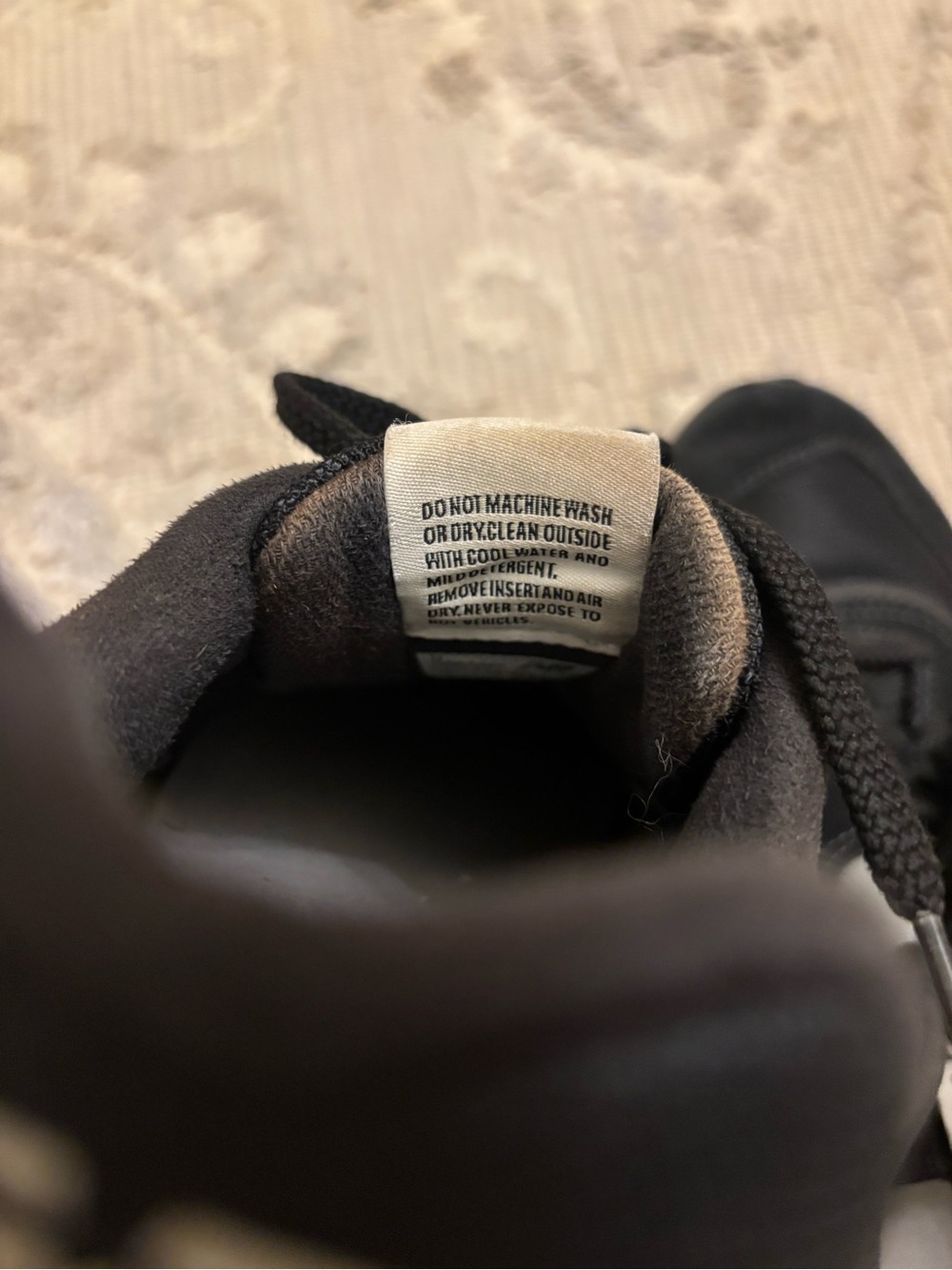 New Balance Men's Black & Gray Casual Lace-Up Sneakers - Picture 5 of 6